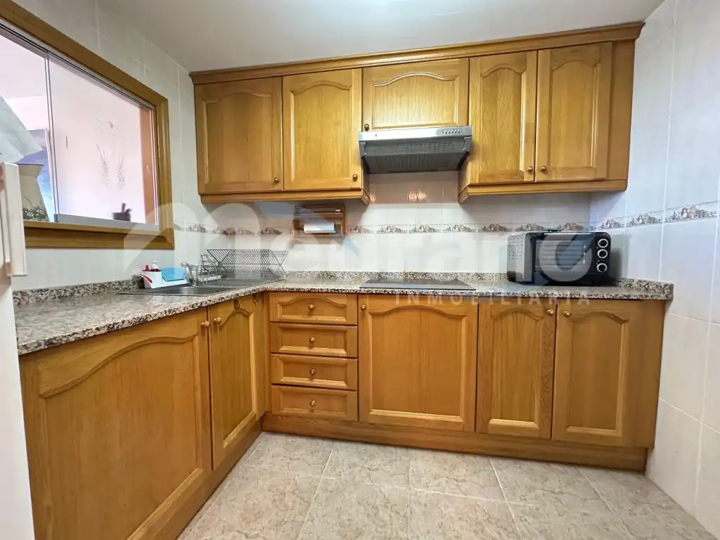 Küche von Wohnung zum Verkauf in Villajoyosa / La Vila Joiosa mit Privatgarten, Terrasse und Schwimmbad