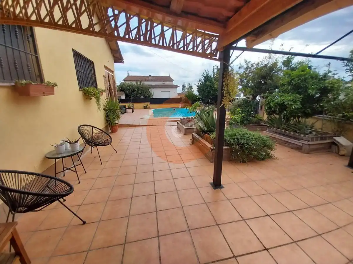 Casa con piscina en venta en Rafael Escofet, imagen 6