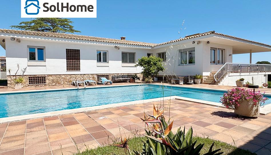 Foto 1 de Casa o chalet en venta en Carrer Migjorn, Eixample Residencial, Girona