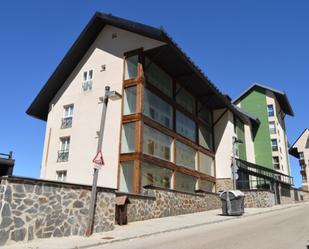 Exterior view of Box room for sale in Sierra Nevada