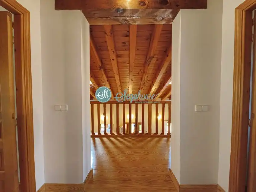 Casa o chalet en venta en Palazuelos de Eresma con Calefacción, Terraza y Amueblado
