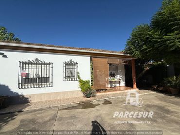 Casa amb jardí en venda a Periurbano Oeste - Sierra