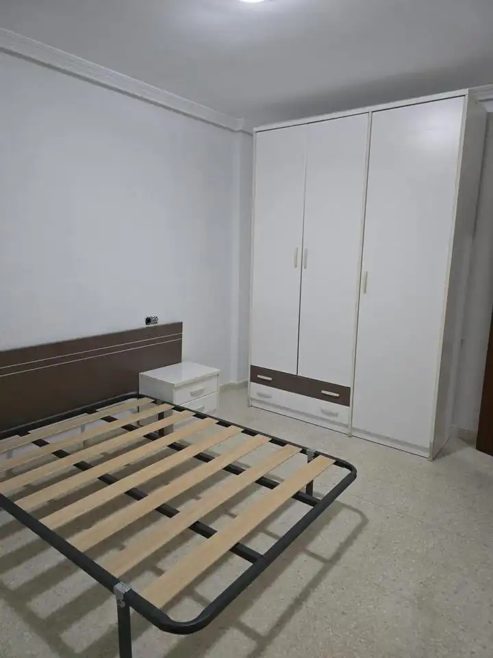 Habitación de Piso en venta en Dos Hermanas con Aire acondicionado, Terraza y Trastero