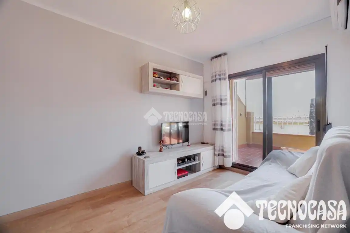Habitación de Piso en venta en Santa Coloma de Gramenet con Aire acondicionado, Parquet y Terraza
