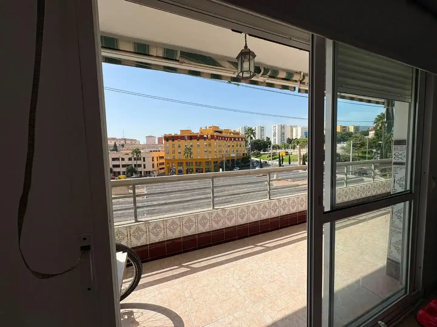Vista exterior de Pis en venda en San Bernabé