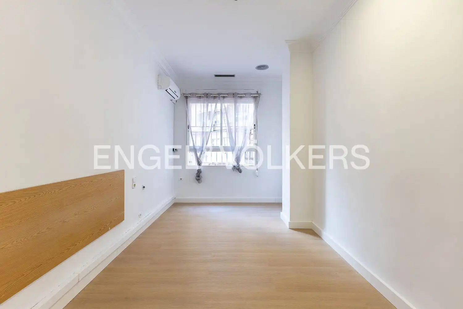 Wohnung zur Miete in Valencia mit Klimaanlage, Heizung und Möbliert