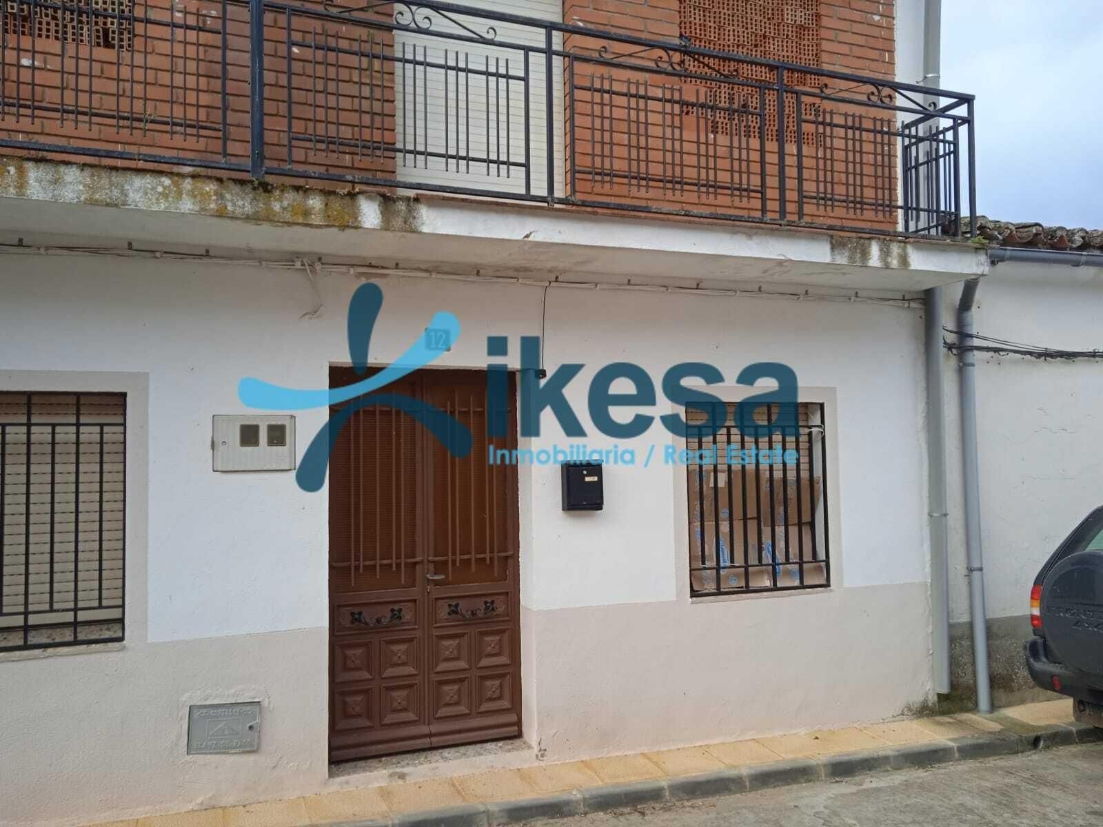 Exterior view of Single-family semi-detached for sale in Fuenlabrada de los Montes