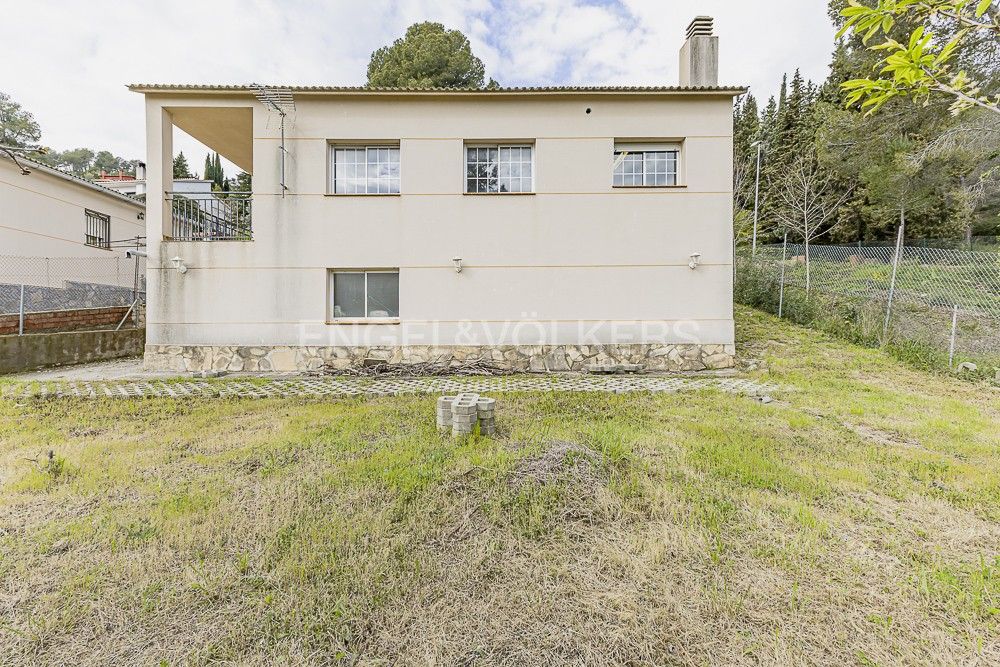 Casa o xalet en venda en Corbera de Llobregat amb Calefacció, Jardí privat i Terrassa