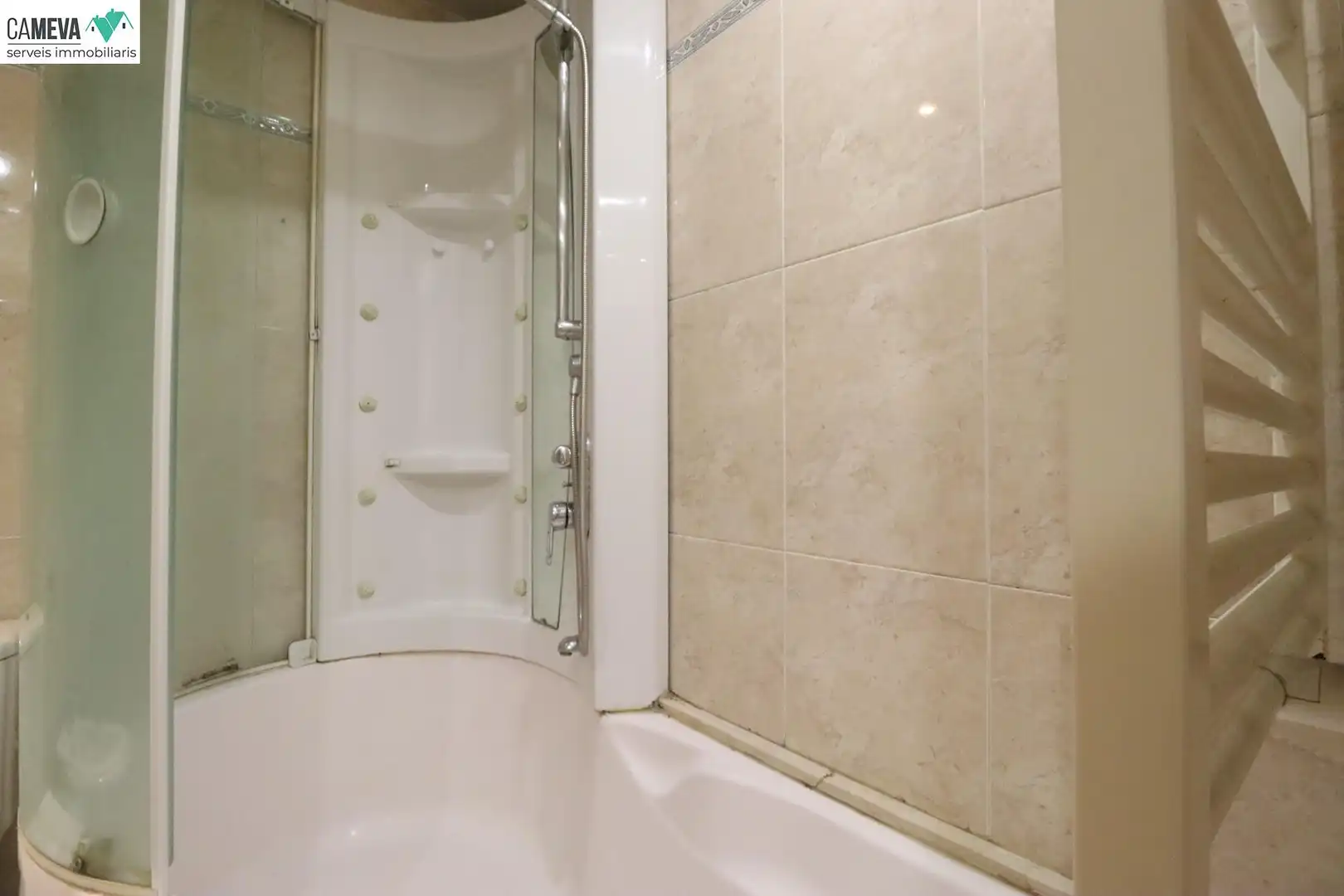 Bathroom of Flat for sale in Sabadell  with Air Conditioner, Heating and Storage room