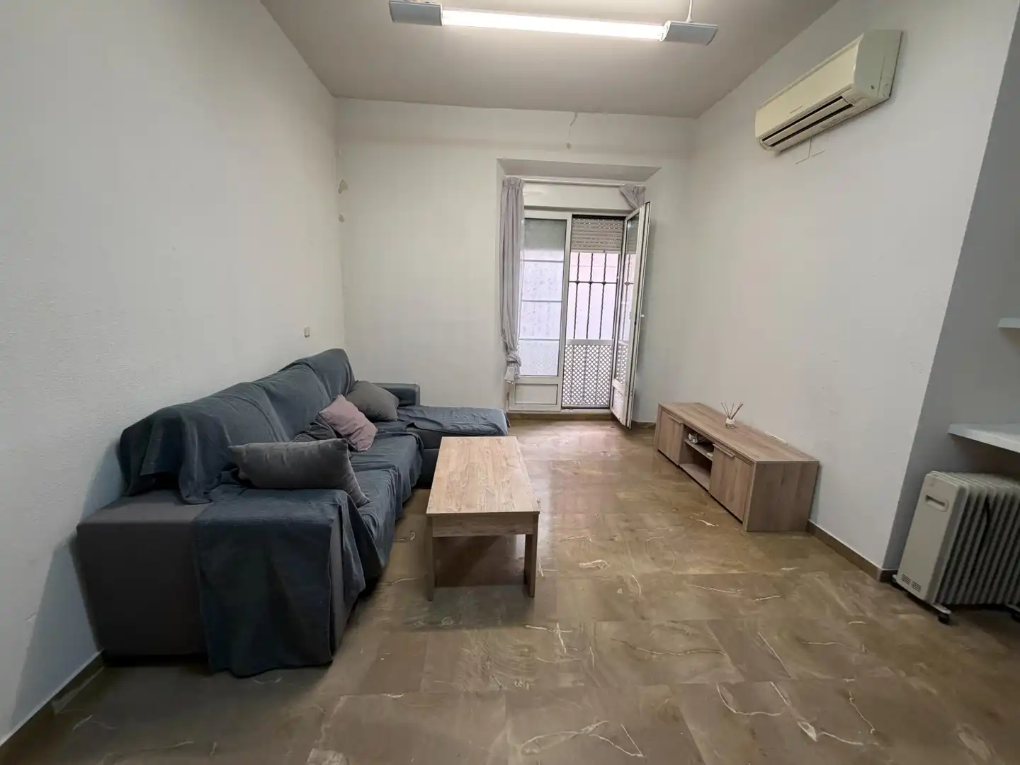 Wohnzimmer von Wohnungen zur Miete in Granada mit Klimaanlage und Möbliert