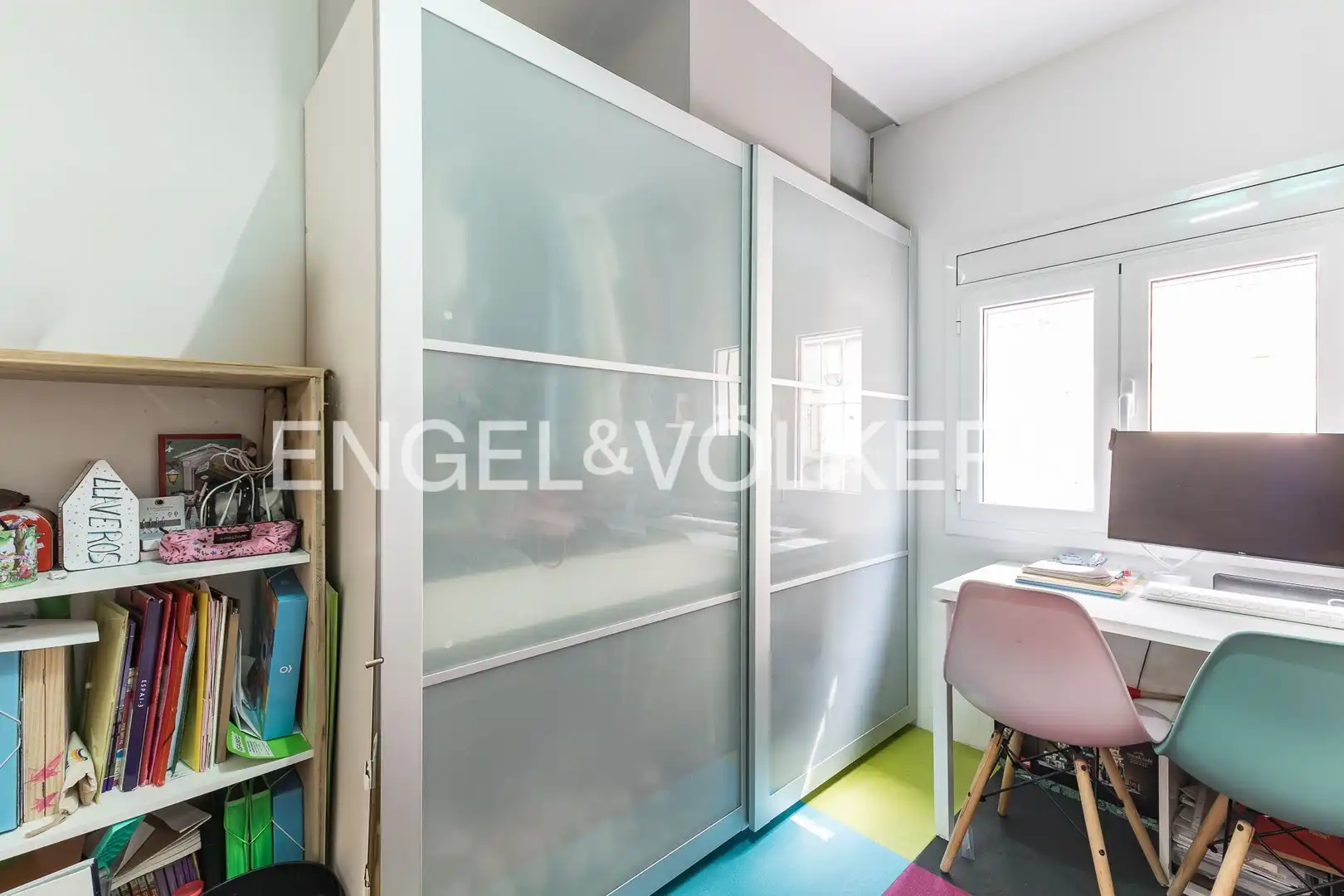 Dormitori de Apartament en venda en Sant Joan Despí amb Aire condicionat, Calefacció i Moblat