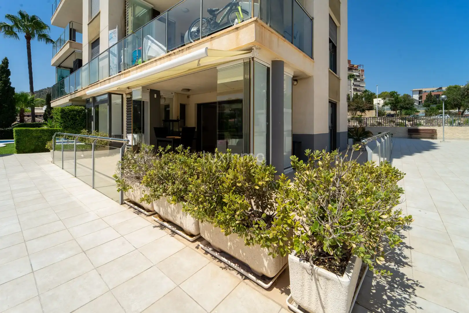 Vista exterior de Planta baja en venta en Calpe / Calp con Aire acondicionado, Jardín privado y Terraza