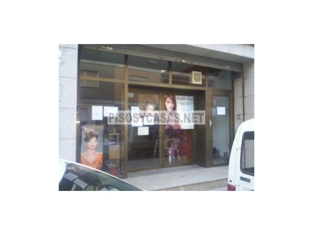 Exterior view of Office for sale in Alzira