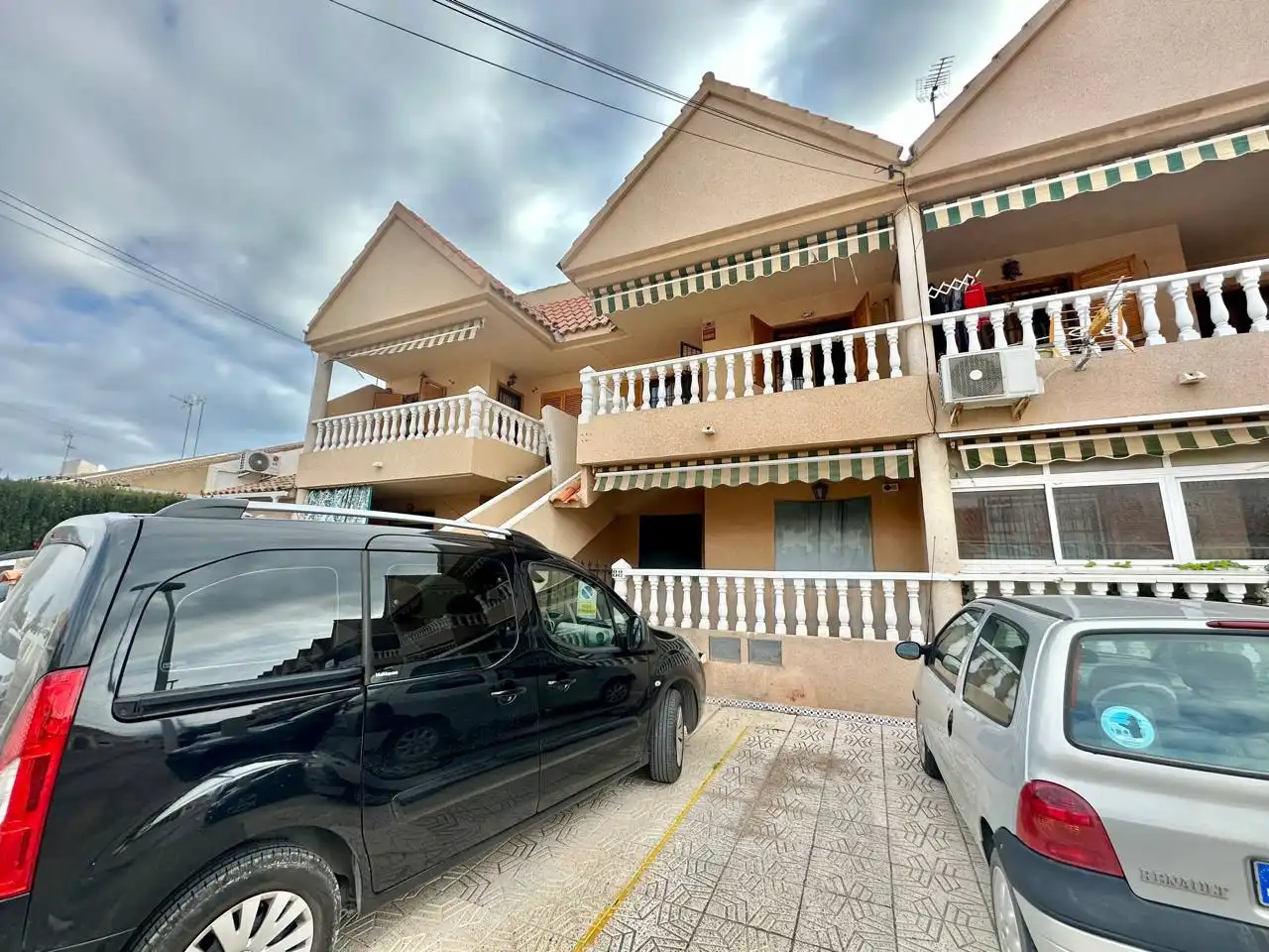 Vista exterior de Pis de lloguer en San Pedro del Pinatar amb Aire condicionat, Calefacció i Terrassa