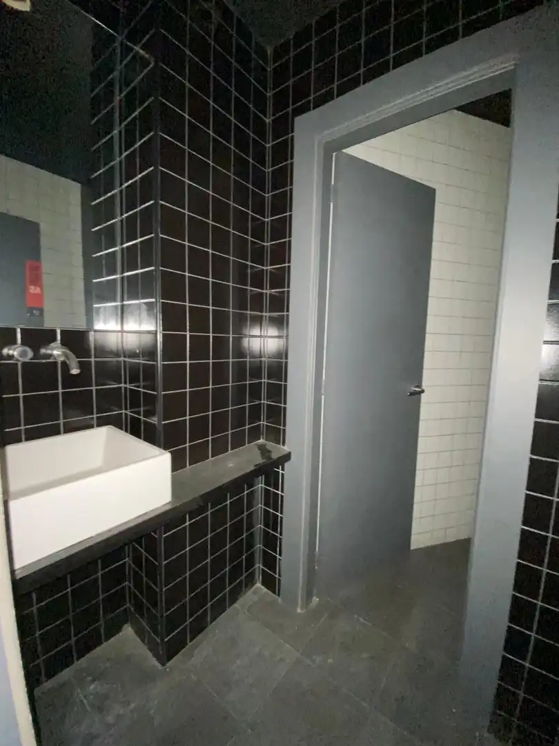 Badezimmer von Geschaftsraum zur Miete in León Capital 