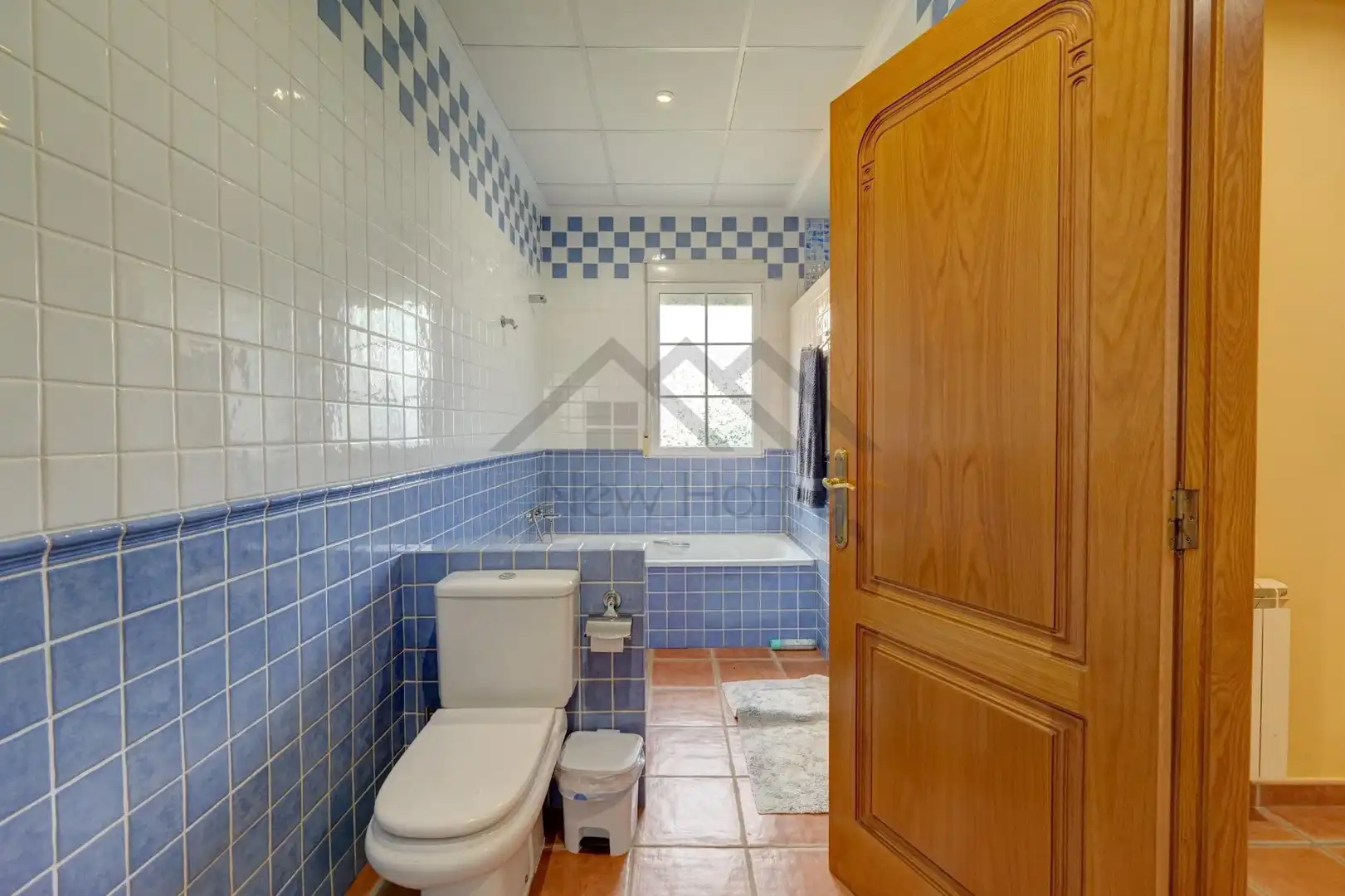 Bathroom of Houses for sale in La Pobla de Vallbona  with Heating, Private garden and Terrace