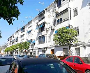 Exterior view of Flat for sale in  Sevilla Capital