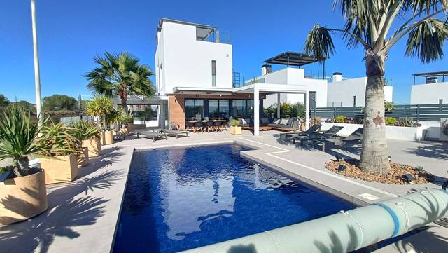 Casa-chalet en Venta en Los Montesinos