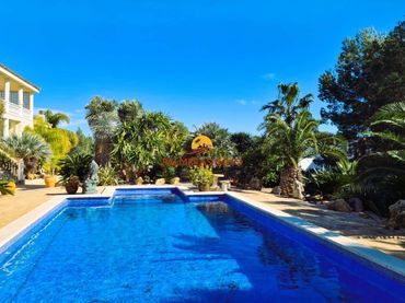 Villa avec piscine à vendre à L'Ametlla de Mar pueblo