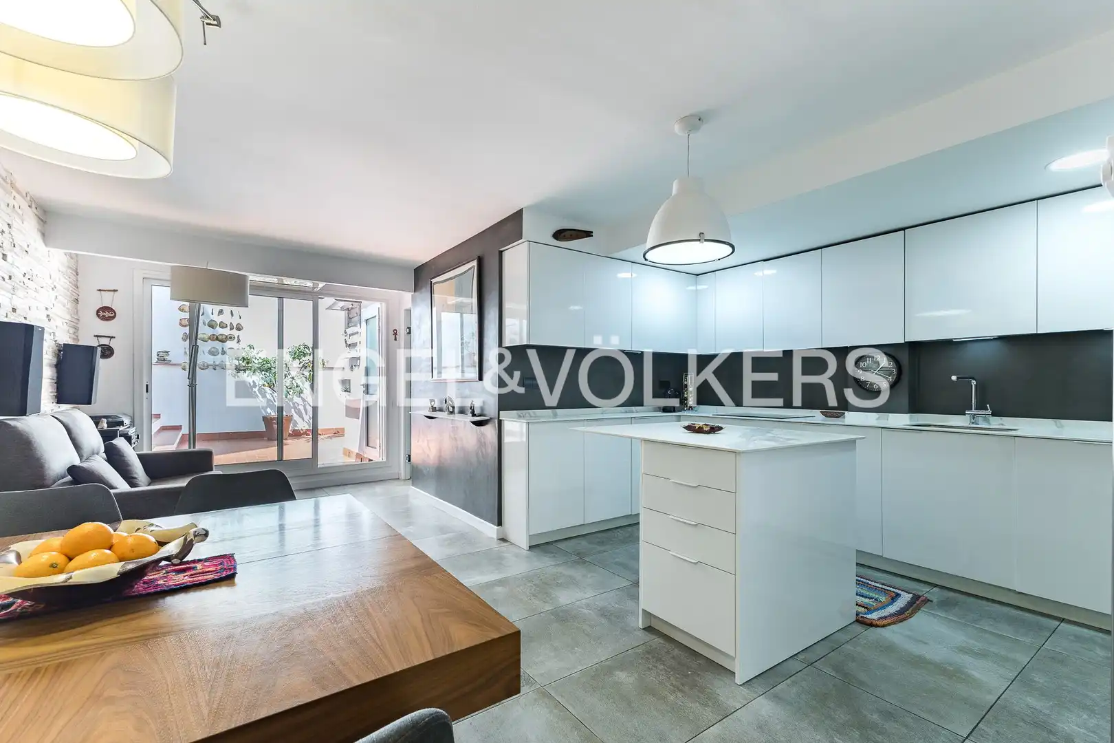 Vista exterior de Apartament en venda en Barcelona amb Aire condicionat, Calefacció i Terrassa