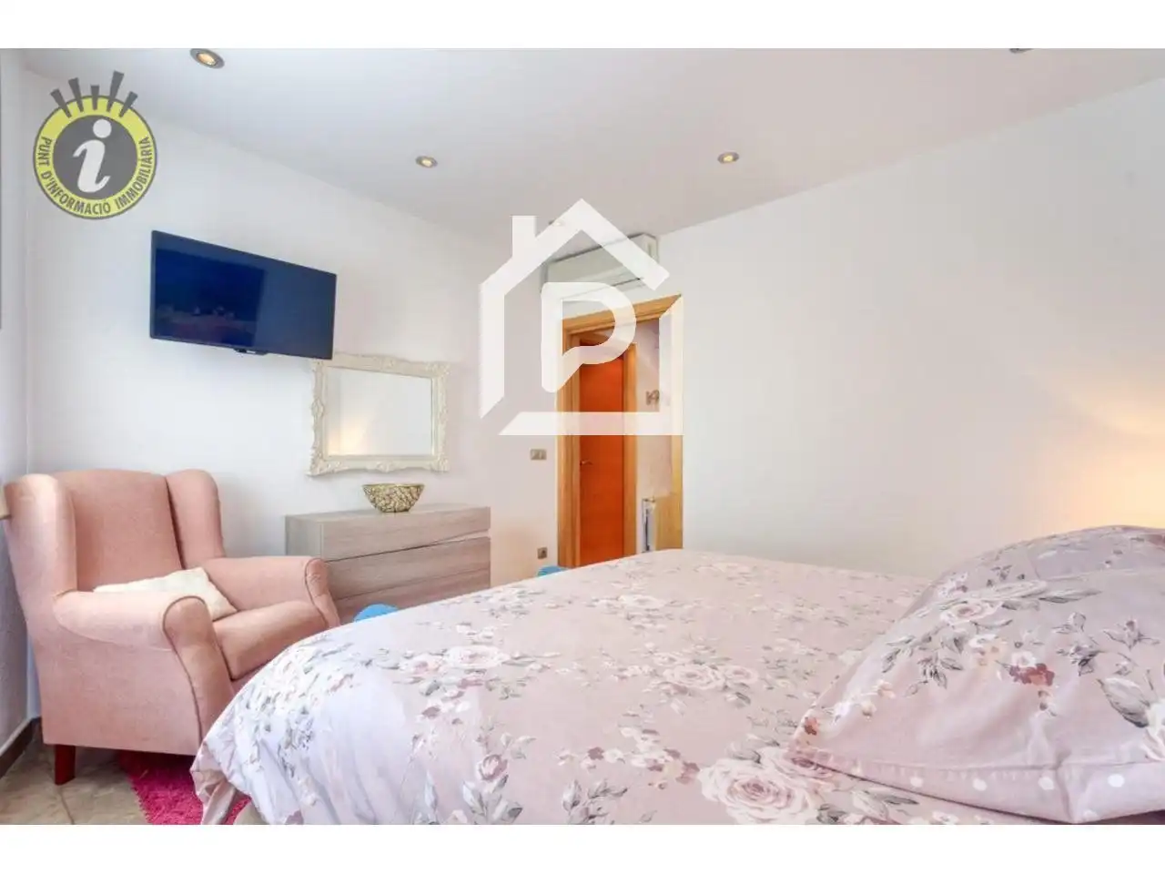 Habitación de Casa o chalet en venta en Santa Llogaia d'Àlguema con Aire acondicionado, Calefacción y Terraza