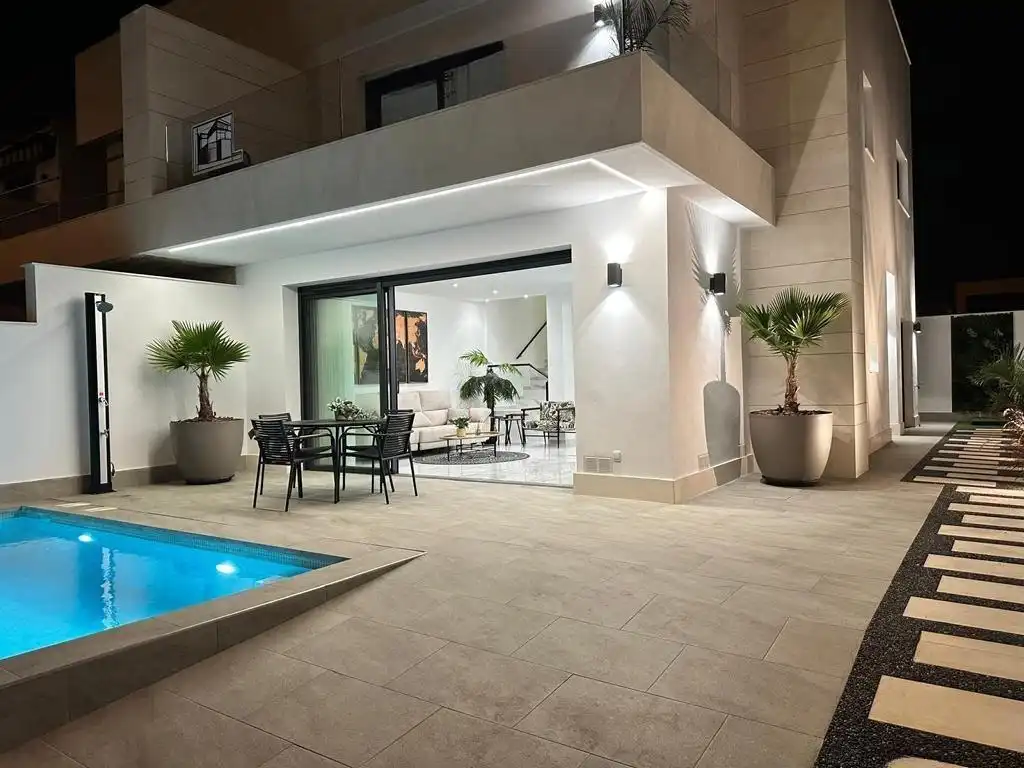 Villa mit Pool zum Verkauf in San Pedro del Pinatar