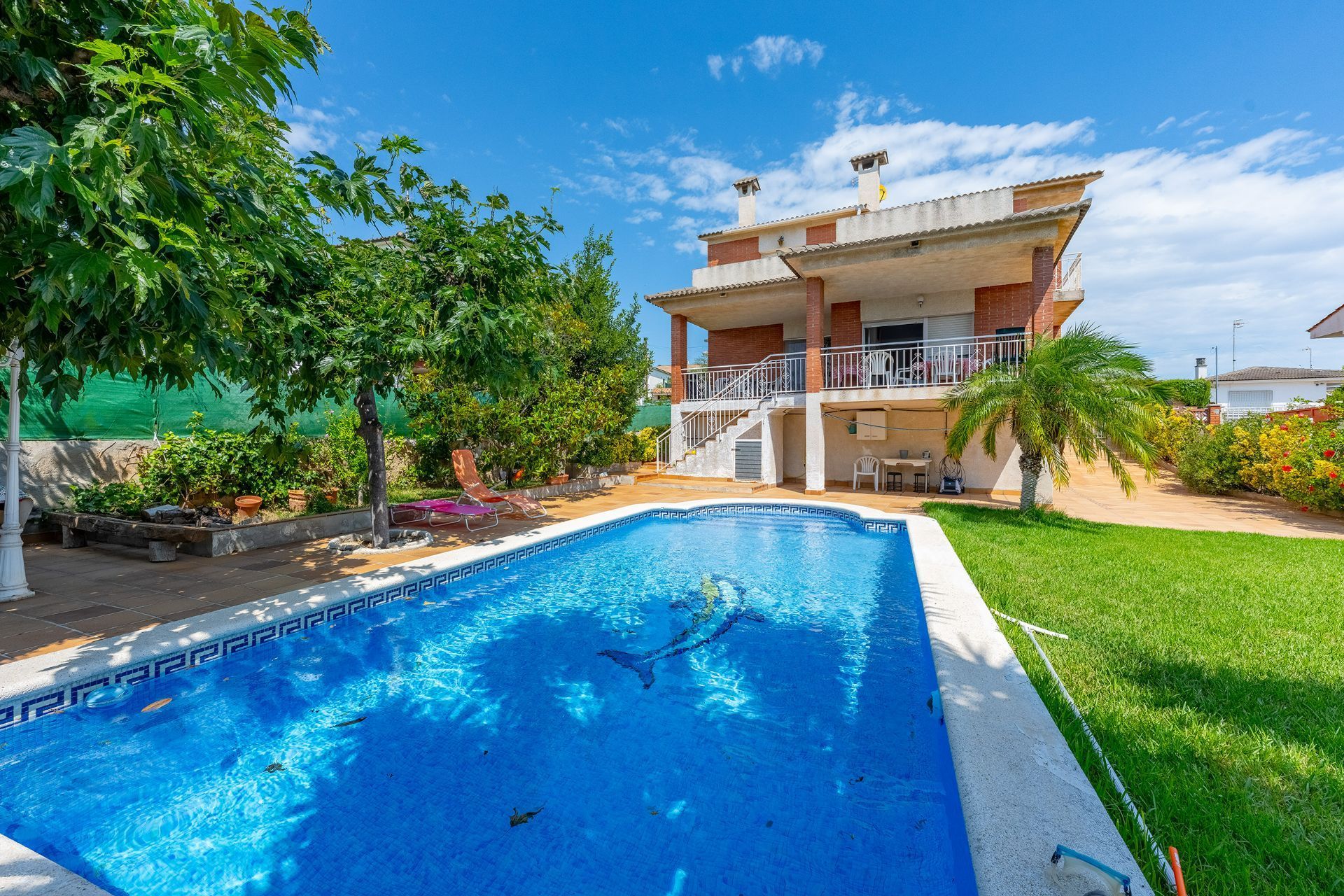 Vista exterior de Casa o xalet en venda en Calafell amb Jardí privat, Terrassa i Traster
