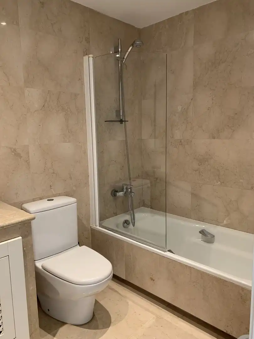 Baño de Apartamento de alquiler en Roda