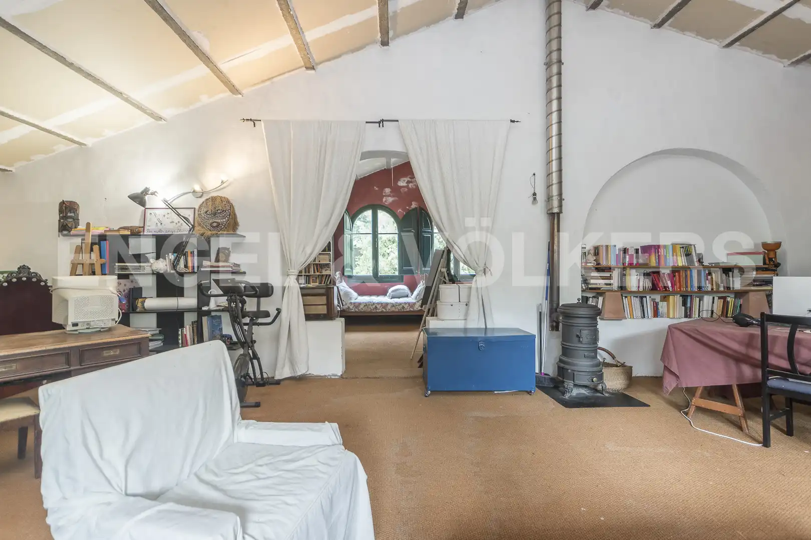 Sala de estar de Finca rústica en venta en Sant Cebrià de Vallalta con Calefacción, Jardín privado y Terraza