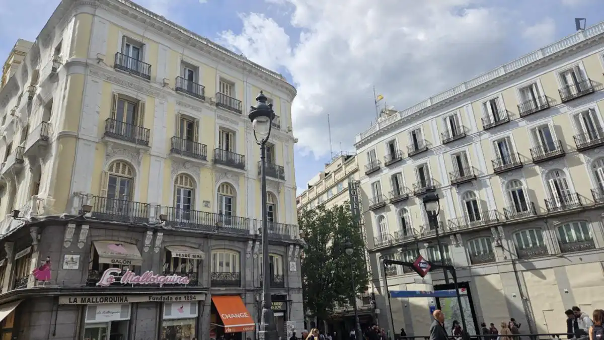 Vista exterior de Apartamento de alquiler en Madrid con Aire acondicionado, Calefacción y Amueblado