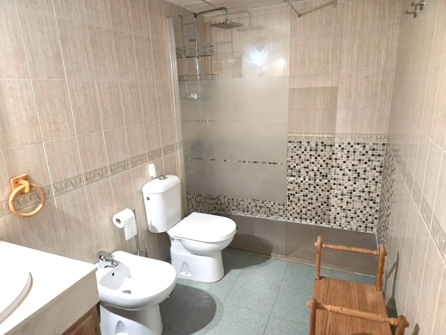 Baño de Piso en venta en Marbella con Aire acondicionado, Jardín privado y Terraza