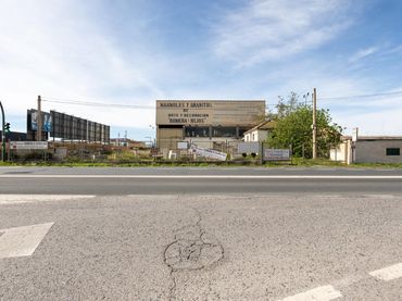 Nave industrial en venta en Calle PINOS PUENTE 48