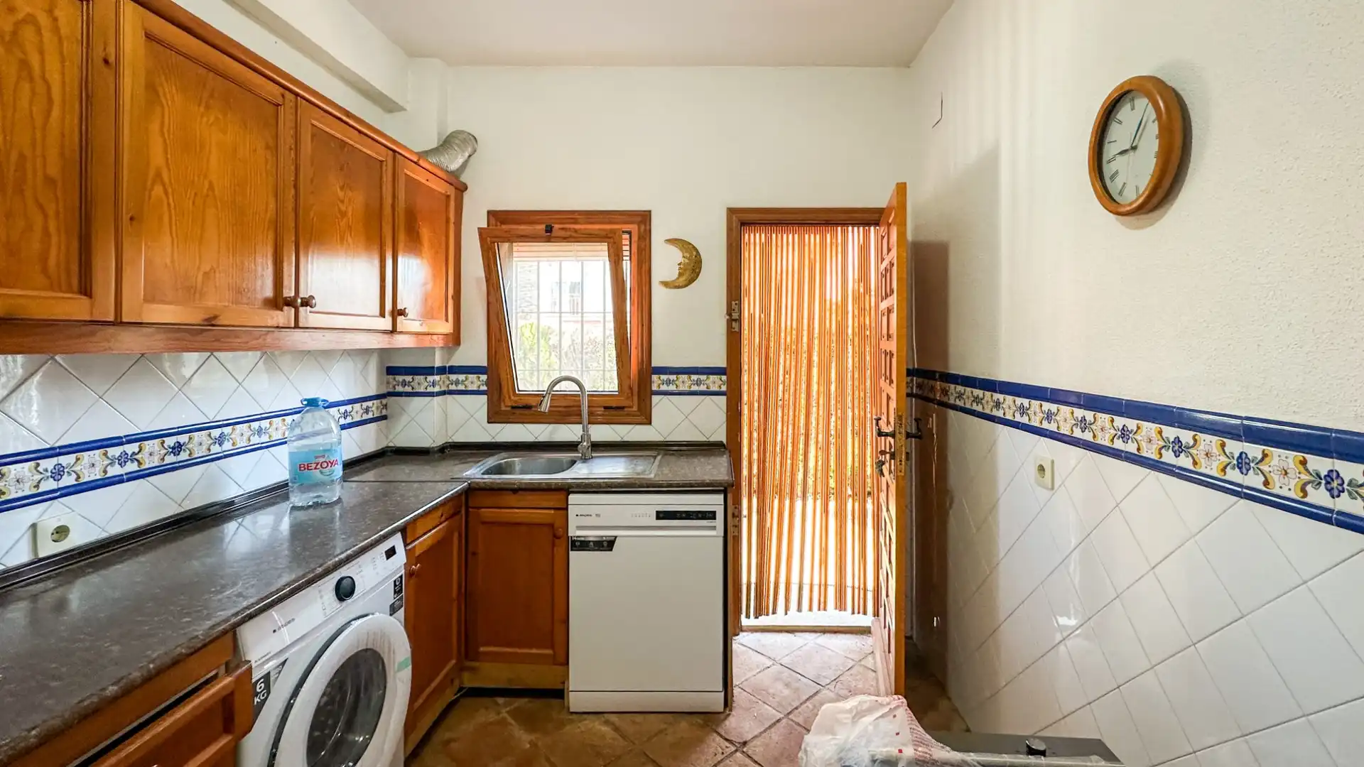 Kitchen of Houses for sale in Orihuela  with Air Conditioner, Swimming Pool and Furnished