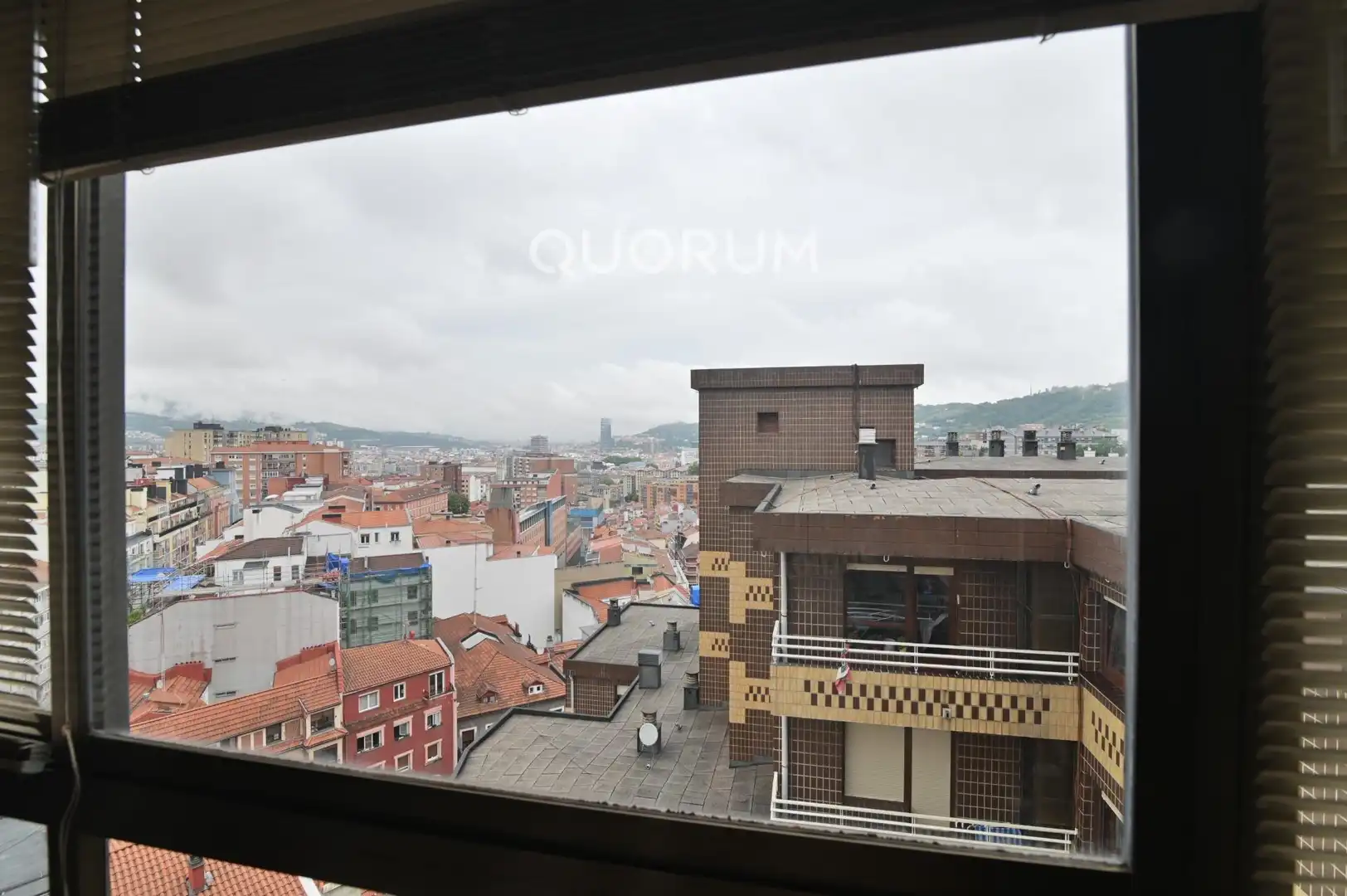 Habitación de Piso en venta en Bilbao  con Calefacción y Terraza