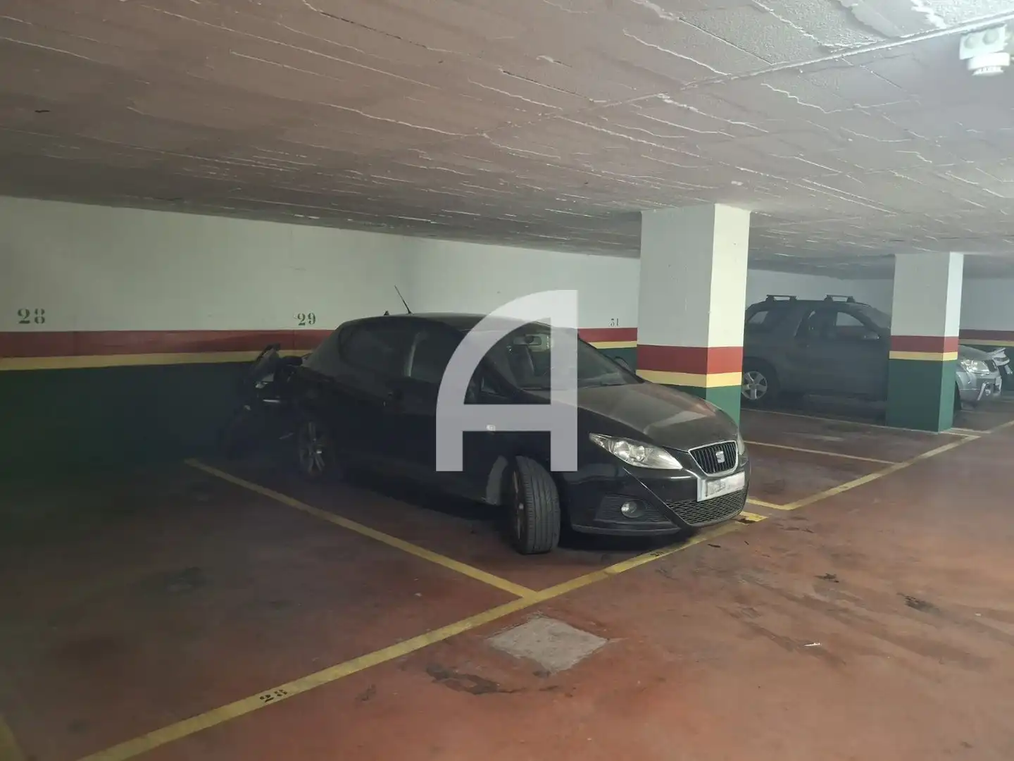 Parkplatz von Garage zum Verkauf in Fuengirola