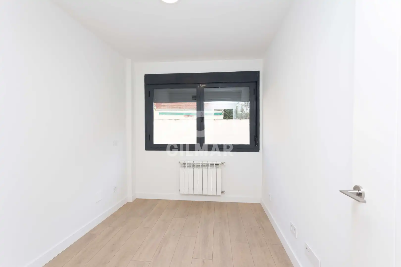 Habitación de Dúplex en venta en Madrid con Calefacción