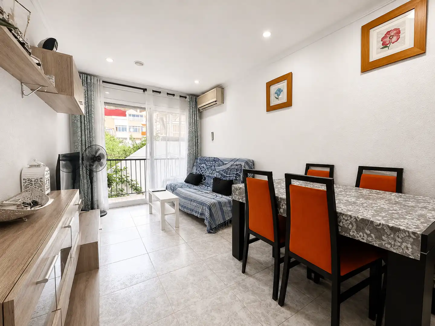 Wohnzimmer von Wohnung zum Verkauf in Cornellà de Llobregat mit Balkon