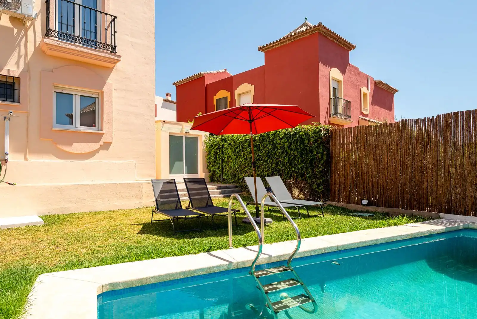 Jardín de Casa adosada en venta en Marbella con Aire acondicionado, Calefacción y Jardín privado