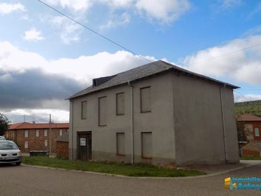 Casa rústica en venta en Brazuelo