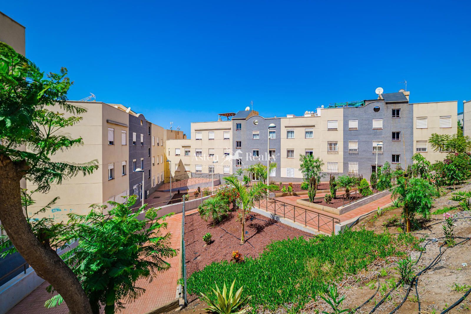 Vista exterior de Apartament en venda en Adeje amb Terrassa i Traster