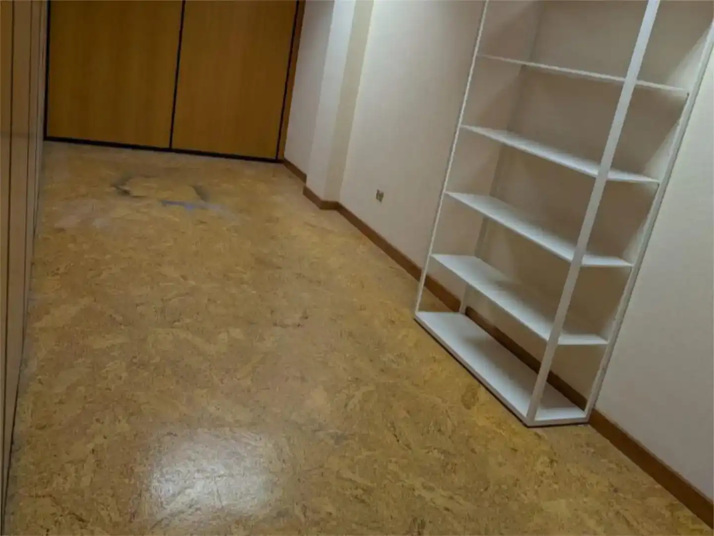 Fabrikhallen zur Miete in Aretxabaleta