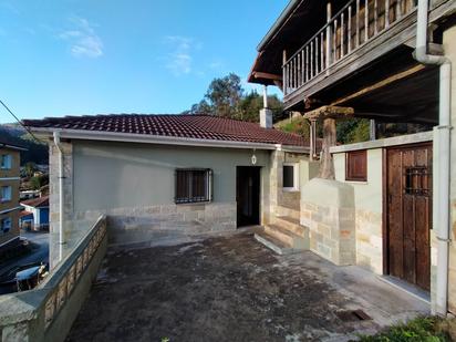 Exterior view of Country house for sale in Pravia  with Terrace