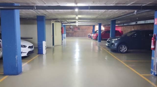 Garaje en Alquiler en  CALLE BISBE LAGUARDA, 6 en El Raval