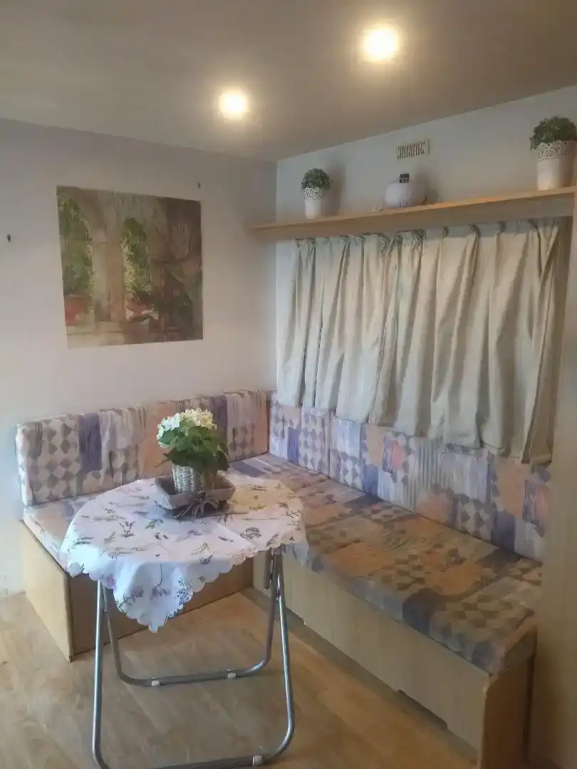 Dormitori de Planta baixa en venda en Guillena amb Aire condicionat, Jardí privat i Parquet