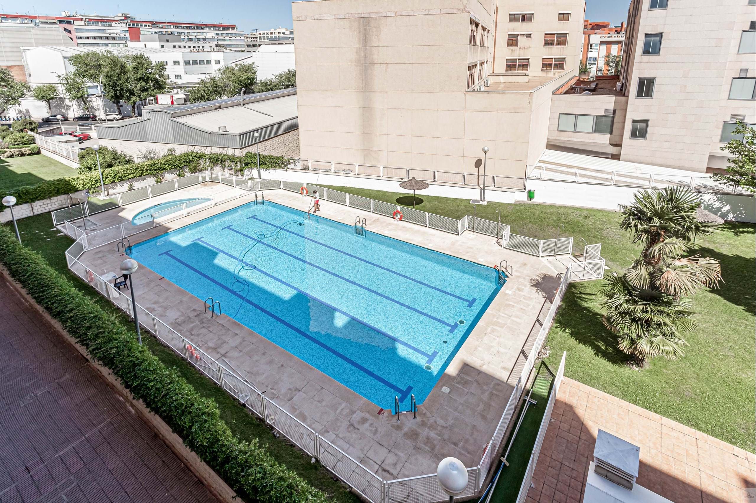 Piscina de Pis de lloguer en  Madrid Capital amb Aire condicionat i Piscina