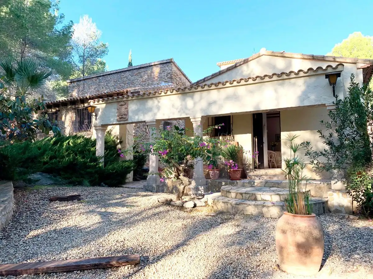Casa amb jardí en venda a Pedreguer