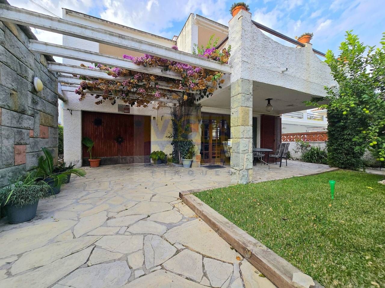 Jardí de Casa o xalet en venda en Vilanova i la Geltrú amb Jardí privat i Terrassa