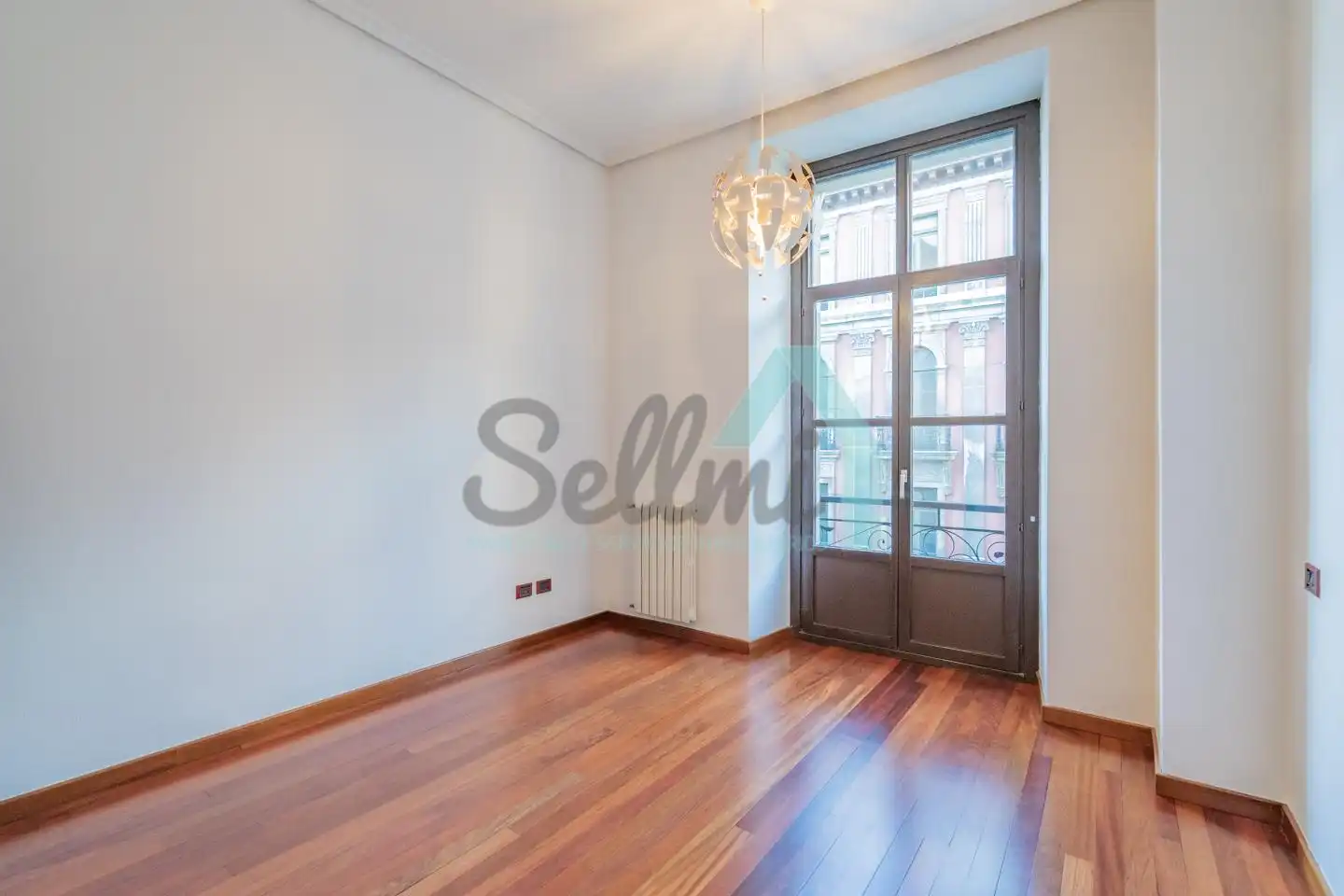Schlafzimmer von Büro zur Miete in Oviedo  mit Heizung