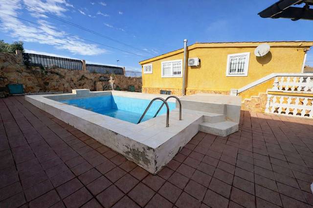 Casa-chalet en Venta en Calypo Fado