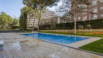 Swimming pool of Flat for sale in  Barcelona Capital  with Air Conditioner, Heating and Parquet flooring